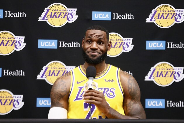 EL SEGUNDO, CA - SEPTEMBER 27: LeBron James #23 of the Los Angeles Lakers speaks to the media during media day on September 27, 2019 at the UCLA Health Training Center in El Segundo, California. NOTE TO USER: User expressly acknowledges and agrees that, by downloading and/or using this photograph, user is consenting to the terms and conditions of the Getty Images License Agreement. Mandatory Copyright Notice: Copyright 2019 NBAE (Photo by Chris Elise/NBAE via Getty Images)