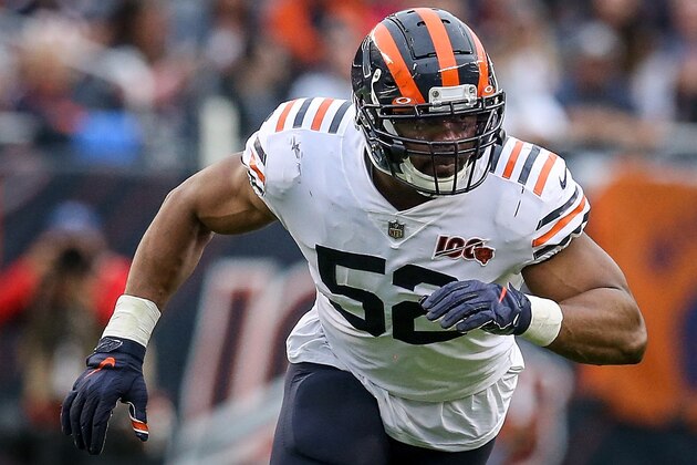 CHICAGO, ILLINOIS - SEPTEMBER 29:  Khalil Mack #52 of the Chicago Bears in action in the third quarter against the Minnesota Vikings at Soldier Field on September 29, 2019 in Chicago, Illinois. (Photo by Dylan Buell/Getty Images)