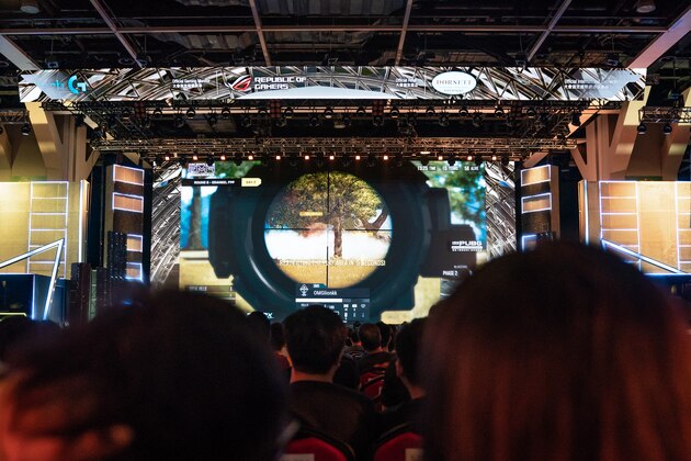HONG KONG, HONG KONG - August 26, 2018: Audiences watch a match of Hong Kong PUBG World Invitatiobal at the ICBC (Asia) E-Sports & Music Festival Hong Kong on August 26, 2018 in Hong Kong, Hong Kong. (Photo by Anthony Kwan/Getty Images for Hong Kong Tourism Board)