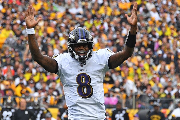 PITTSBURGH, PA - OCTOBER 06:  Lamar Jackson #8 of the Baltimore Ravens reacts after a touchdown by Mark Ingram #21 (not pictured) during the first quarter against the Pittsburgh Steelers at Heinz Field on October 6, 2019 in Pittsburgh, Pennsylvania. (Photo by Joe Sargent/Getty Images)