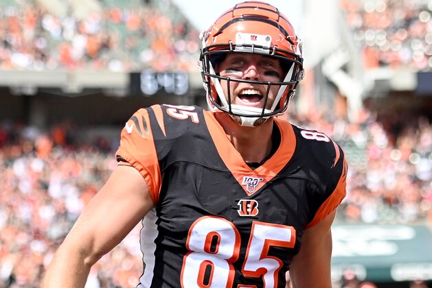 CINCINNATI, OH - SEPTEMBER 15: Tyler Eifert #85 of the Cincinnati Bengals celebrates after catching a pass for a touchdown  during the first quarter of the game against the San Francisco 49ers at Paul Brown Stadium on September 15, 2019 in Cincinnati, Ohio. (Photo by Bobby Ellis/Getty Images)