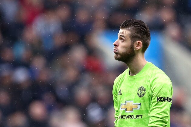 NEWCASTLE UPON TYNE, ENGLAND - OCTOBER 06: David De Gea of Manchester United reacts during the Premier League match between Newcastle United and Manchester United at St. James Park on October 06, 2019 in Newcastle upon Tyne, United Kingdom. (Photo by Jan Kruger/Getty Images)