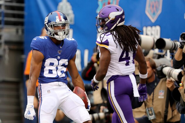 EAST RUTHERFORD, NEW JERSEY - OCTOBER 06: Darius Slayton #86 of the New York Giants celebrates after scoring a 35 yard touchdown pass thrown by Daniel Jones #8 against the Minnesota Vikings during the second quarter in the game at MetLife Stadium on October 06, 2019 in East Rutherford, New Jersey. (Photo by Elsa/Getty Images)
