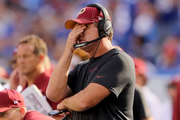 EAST RUTHERFORD, NEW JERSEY - SEPTEMBER 29:  Head coach Jay Gruden of the Washington Redskins reacts in the fourth quarter against the New York Giants at MetLife Stadium on September 29, 2019 in East Rutherford, New Jersey. (Photo by Elsa/Getty Images)
