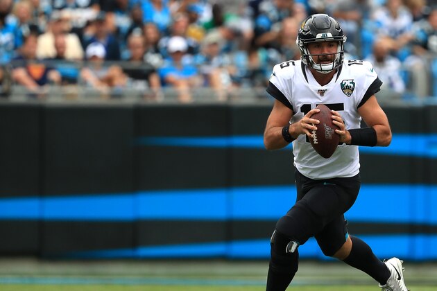 CHARLOTTE, NORTH CAROLINA - OCTOBER 06: Gardner Minshew #15 of the Jacksonville Jaguars drops back to pass against the Carolina Panthers during their game at Bank of America Stadium on October 06, 2019 in Charlotte, North Carolina. (Photo by Streeter Lecka/Getty Images)