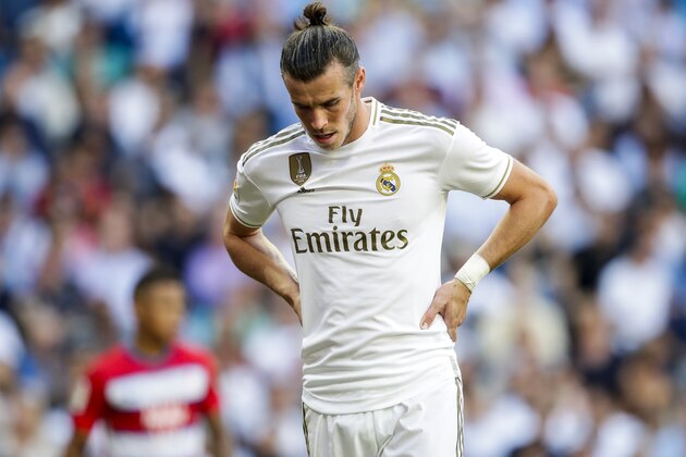 MADRID, SPAIN - OCTOBER 5: Gareth Bale of Real Madrid during the La Liga Santander  match between Real Madrid v Granada at the Santiago Bernabeu on October 5, 2019 in Madrid Spain (Photo by David S. Bustamante/Soccrates/Getty Images)