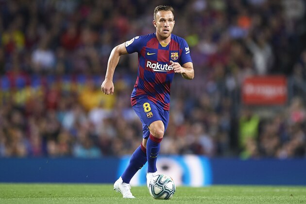 BARCELONA, SPAIN - OCTOBER 06: Arthur Melo of FC Barcelona in action  during the Liga match between FC Barcelona and Sevilla FC at Camp Nou on October 06, 2019 in Barcelona, Spain. (Photo by Aitor Alcalde/Getty Images)