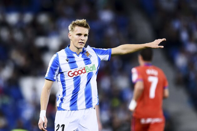 SAN SEBASTIAN, SPAIN - OCTOBER 06: Martin Odegaard of Real Sociedad reacts during the Liga match between Real Sociedad and Getafe CF at Estadio Anoeta on October 06, 2019 in San Sebastian, Spain. (Photo by Juan Manuel Serrano Arce/Getty Images)
