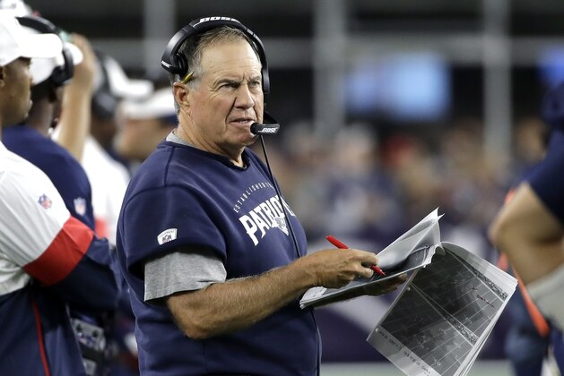 El entrenador Bill Belichick de los Patriots de Nueva Inglaterra durante el partido ante los Steelers de Pittsburgh, el domingo 8 de septiembre de 2019, en Foxborough, Massachussets. (AP Foto/Elise Amendola)