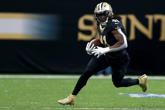NEW ORLEANS, LOUISIANA - OCTOBER 06: Alvin Kamara #41 of the New Orleans Saints in action during a NFL game against the Tampa Bay Buccaneers at the Mercedes Benz Superdome on October 06, 2019 in New Orleans, Louisiana. (Photo by Sean Gardner/Getty Images)