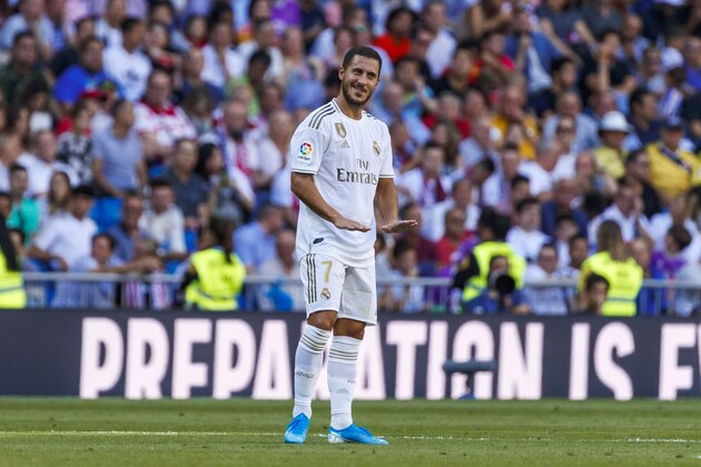 MADRID, SPAIN - OCTOBER 05: Eden Hazard of FC Real Madrid gestures during the Liga match between Real Madrid CF and Granada CF at Estadio Santiago Bernabeu on October 5, 2019 in Madrid, Spain. (Photo by TF-Images/Getty Images)
