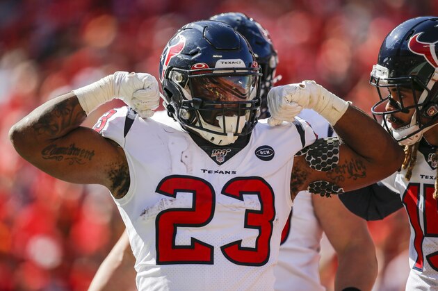 KANSAS CITY, MO - OCTOBER 13: Carlos Hyde #23 of the Houston Texans celebrates his second quarter rushing touchdown against the Kansas City Chiefs at Arrowhead Stadium on October 13, 2019 in Kansas City, Missouri. (Photo by David Eulitt/Getty Images)
