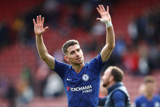 SOUTHAMPTON, ENGLAND - OCTOBER 06:  Jorginho of Chelsea thanks the support after the Premier League match between Southampton FC and Chelsea FC at St Mary's Stadium on October 06, 2019 in Southampton, United Kingdom. (Photo by Julian Finney/Getty Images)