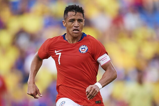 ALICANTE, SPAIN - OCTOBER 12: Alexis Sanchez of Chile runs with the ball during the International friendly match between Colombia and Chile at Estadio Jose Rico Perez on October 12, 2019 in Alicante, Spain. (Photo by Quality Sport Images/Getty Images)