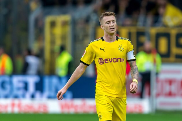 FREIBURG IM BREISGAU, GERMANY - OCTOBER 05: Marco Reus of Borussia Dortmund looks dejected during the Bundesliga match between Sport-Club Freiburg and Borussia Dortmund at Schwarzwald-Stadion on October 5, 2019 in Freiburg im Breisgau, Germany. (Photo by TF-Images/Getty Images)