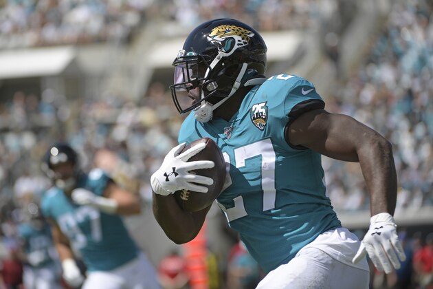 Jacksonville Jaguars running back Leonard Fournette runs against the New Orleans Saints during the first half of an NFL football game, Sunday, Oct. 13, 2019, in Jacksonville, Fla. (AP Photo/Phelan M. Ebenhack)