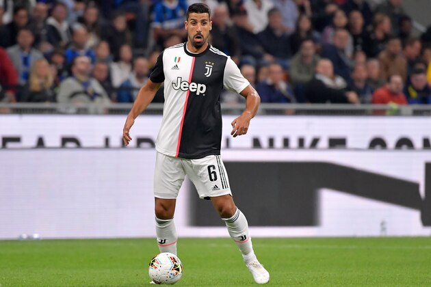MILAN, ITALY - OCTOBER 6: Sami Khedira of Juventus  during the Italian Serie A   match between Internazionale v Juventus at the San Siro on October 6, 2019 in Milan Italy (Photo by Mattia Ozbot/Soccrates/Getty Images)