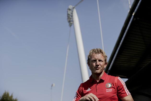 AMSTERDAM, NETHERLANDS - AUGUST 31: coach Dirk Kuyt of Feyenoord U19  during the    match between Ajax U19 v Feyenoord U19 at the De Toekomst on August 31, 2019 in Amsterdam Netherlands (Photo by Rico Brouwer/Soccrates/Getty Images)