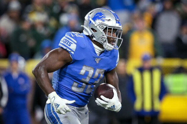 GREEN BAY, WISCONSIN - OCTOBER 14:  Kerryon Johnson #33 of the Detroit Lions runs with the ball in the second quarter against the Green Bay Packers at Lambeau Field on October 14, 2019 in Green Bay, Wisconsin. (Photo by Dylan Buell/Getty Images)