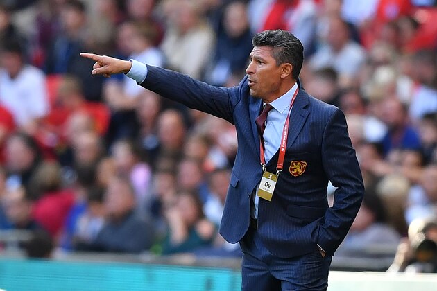 Bulgaria's coach Krasimir Balakov shouts instructions to his players from the touchline during the UEFA Euro 2020 qualifying first round Group A football match between England and Bulgaria at Wembley Stadium in London on September 7, 2019. (Photo by Ben STANSALL / AFP) / NOT FOR MARKETING OR ADVERTISING USE / RESTRICTED TO EDITORIAL USE        (Photo credit should read BEN STANSALL/AFP/Getty Images)