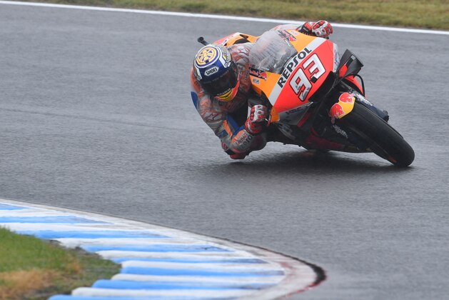 Repsol Honda Team rider Marc Marquez of Spain takes a corner during the MotoGP third free practice session of the Japanese Motorcyle Grand Prix at the Twin Ring Motegi circuit in Motegi, Tochigi prefecture on October 19, 2019. (Photo by Toshifumi KITAMURA / AFP) (Photo by TOSHIFUMI KITAMURA/AFP via Getty Images)