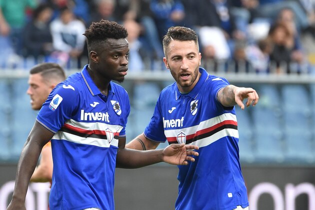 GENOA, ITALY - OCTOBER 20: Andrea Bertolacci and Ronaldo Vieira of UC Sampdoria during the Serie A match between UC Sampdoria and AS Roma at Stadio Luigi Ferraris on October 20, 2019 in Genoa, Italy. (Photo by Paolo Rattini/Getty Images)