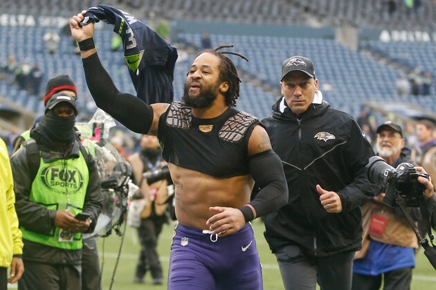 SEATTLE, WA - OCTOBER 20:  Safety Earl Thomas #29 of the Baltimore Ravens heads off the field after beating the Seattle Seahawks 30-16 at CenturyLink Field on October 20, 2019 in Seattle, Washington.  (Photo by Otto Greule Jr/Getty Images)