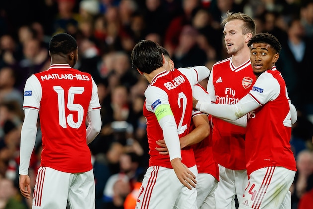 LONDON, UNITED KINGDOM - OCTOBER 03: Gabriel Martinelli of FC Arsenal celebrates after scoring his team's second goal with team mates during the UEFA Europa League group F match between Arsenal FC and Standard Liege at Emirates Stadium on October 3, 2019 in London, United Kingdom. (Photo by TF-Images/Getty Images)