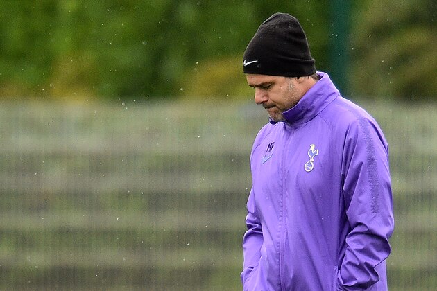 Tottenham Hotspur's Argentinian head coach Mauricio Pochettino attends a team training session at Tottenham Hotspur's Enfield Training Centre, in north London on October 21, 2019, ahead of their UEFA Champions League Group B football match against Red Star Belgrade. (Photo by Glyn KIRK / AFP) (Photo by GLYN KIRK/AFP via Getty Images)