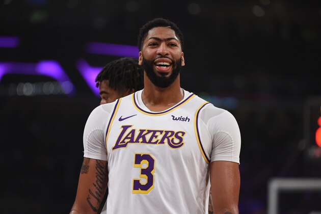 LOS ANGELES, CA - OCTOBER 16: Anthony Davis #3 of the Los Angeles Lakers smiles against the Golden State Warriors during a pre-season game on October 16, 2019 at STAPLES Center in Los Angeles, California. NOTE TO USER: User expressly acknowledges and agrees that, by downloading and/or using this Photograph, user is consenting to the terms and conditions of the Getty Images License Agreement. Mandatory Copyright Notice: Copyright 2019 NBAE (Photo by Adam Pantozzi/NBAE via Getty Images)