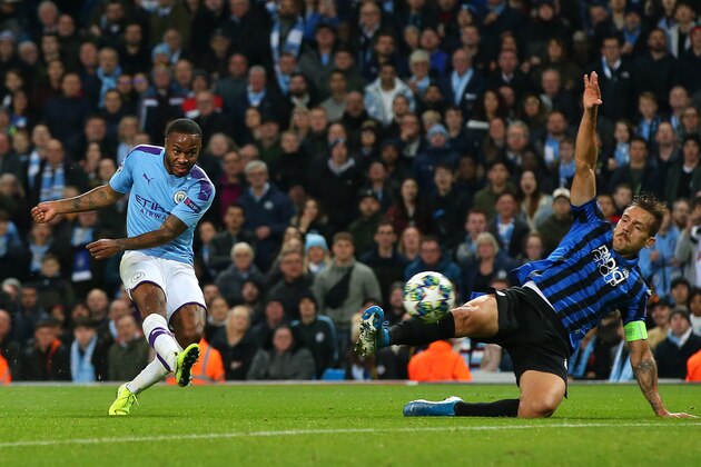 MANCHESTER, ENGLAND - OCTOBER 22:  Raheem Sterling of Manchester City scores his second goal during the UEFA Champions League group C match between Manchester City and Atalanta at Etihad Stadium on October 22, 2019 in Manchester, United Kingdom. (Photo by Alex Livesey - Danehouse/Getty Images)