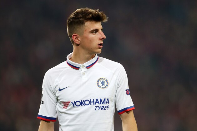 LILLE, FRANCE - OCTOBER 02: Mason Mount of Chelsea looks on during the UEFA Champions League group H match between Lille OSC and Chelsea FC at Stade Pierre Mauroy on October 02, 2019 in Lille, France. (Photo by Naomi Baker/Getty Images)