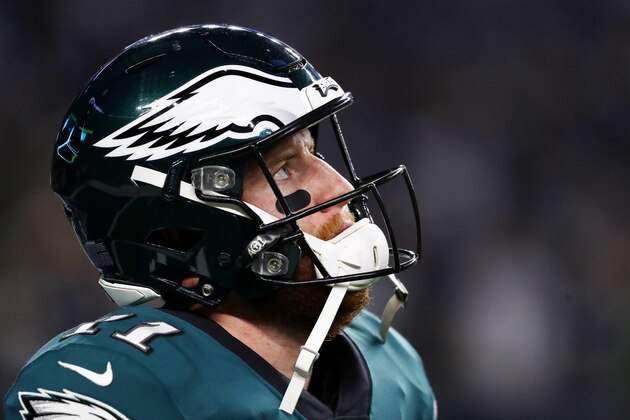 ARLINGTON, TEXAS - OCTOBER 20: Carson Wentz #11 of the Philadelphia Eagles looks on during the first half aein the game at AT&T Stadium on October 20, 2019 in Arlington, Texas. (Photo by Ronald Martinez/Getty Images)