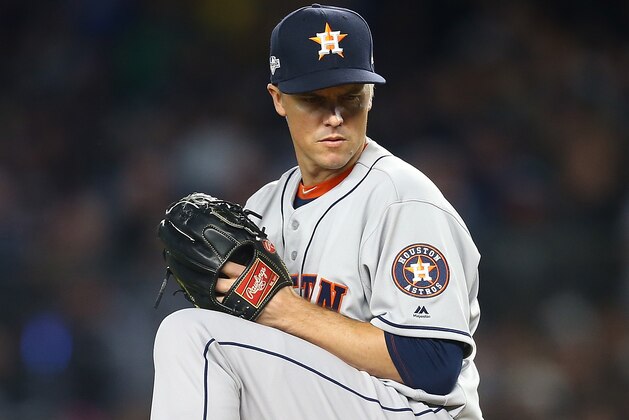 NEW YORK, NEW YORK - OCTOBER 17: Zack Greinke #21 of the Houston Astros in action against the New York Yankees in game four of the American League Championship Series at Yankee Stadium on October 17, 2019 in New York City. Houston Astros defeated the New York Yankees 8-3. (Photo by Mike Stobe/Getty Images)