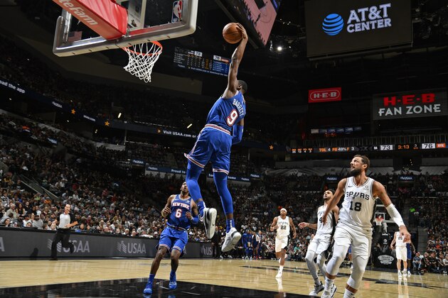 SAN ANTONIO, TX - OCTOBER 23: RJ Barrett #9 of the New York Knicks dunks the ball against the San Antonio Spurs on October 23, 2019 at the AT&T Center in San Antonio, Texas. NOTE TO USER: User expressly acknowledges and agrees that, by downloading and or using this photograph, user is consenting to the terms and conditions of the Getty Images License Agreement. Mandatory Copyright Notice: Copyright 2019 NBAE (Photos by Logan Riely/NBAE via Getty Images)