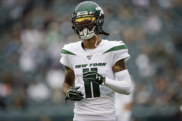 New York Jets' Robby Anderson warms up before an NFL football game against the Philadelphia Eagles, Sunday, Oct. 6, 2019, in Philadelphia. (AP Photo/Matt Rourke)