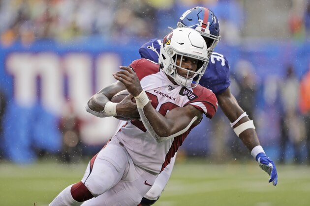 Arizona Cardinals' Chase Edmonds runs the ball during the second half of an NFL football game against the New York Giants, Sunday, Oct. 20, 2019, in East Rutherford, N.J. (AP Photo/Adam Hunger)