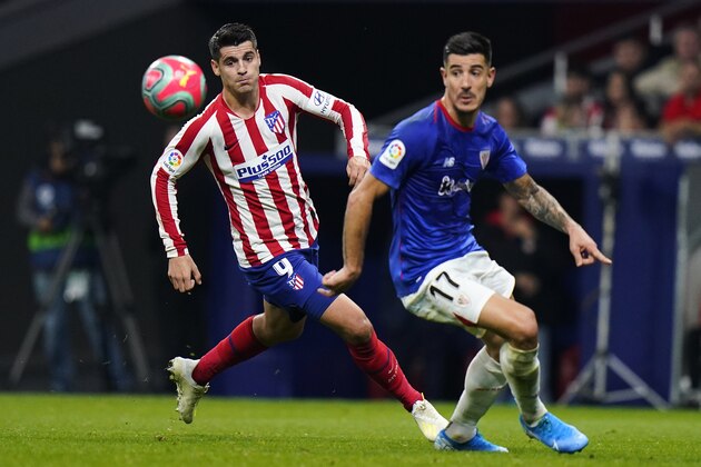 Madrid, SPAIN - OCTOBER 26: Alvaro Morata of Club Atletico de Madrid battle for the ball with Yuri Athletic Club during the Liga match between Club Atletico de Madrid and Athletic Club at Wanda Metropolitano on October 26, 2019 in Madrid, Spain. (Photo by Quality Sport Images/Getty Images)