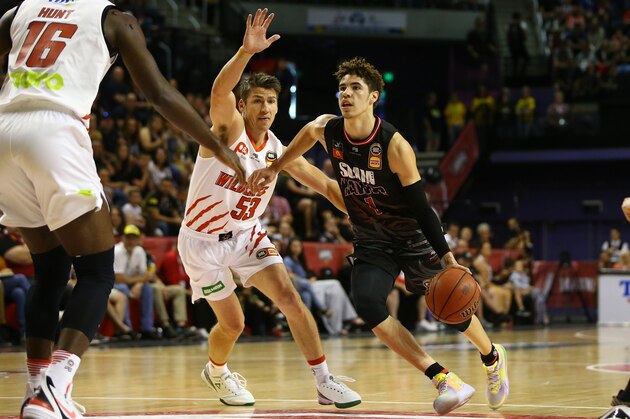 WOLLONGONG, AUSTRALIA - OCTOBER 27: Lamelo Ball of the Hawks in action during the round four NBL match between the Illawarra Hawks and the Perth Wildcats at Wollongong Entertainment Centre on October 27, 2019 in Wollongong, Australia. (Photo by Mark Nolan/Getty Images)