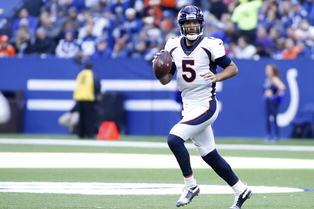 INDIANAPOLIS, INDIANA - OCTOBER 27: Joe Flacco #5 of the Denver Broncos runs the ball in the game against the Indianapolis Colts during the second quarter at Lucas Oil Stadium on October 27, 2019 in Indianapolis, Indiana. (Photo by Justin Casterline/Getty Images)
