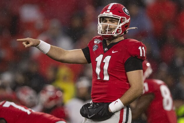 ATHENS, GA - OCTOBER 19: Jake Fromm #11 of the Georgia Bulldogs gestures during the first half of a game against the Kentucky Wildcats at Sanford Stadium on October 19, 2019 in Athens, Georgia. (Photo by Carmen Mandato/Getty Images)