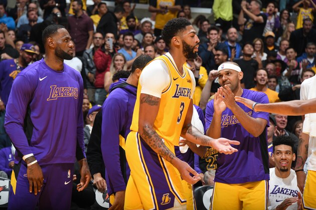 LOS ANGELES, CA - OCTOBER 29: Anthony Davis #3 of the Los Angeles Lakers celebrates with teammates against the Memphis Grizzlies on October 29, 2019 at STAPLES Center in Los Angeles, California. NOTE TO USER: User expressly acknowledges and agrees that, by downloading and/or using this Photograph, user is consenting to the terms and conditions of the Getty Images License Agreement. Mandatory Copyright Notice: Copyright 2019 NBAE (Photo by Andrew D. Bernstein/NBAE via Getty Images)