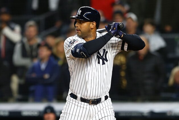 NEW YORK, NEW YORK - OCTOBER 18:  Aaron Hicks #31 of the New York Yankees in action against the Houston Astros in game five of the American League Championship Series at Yankee Stadium on October 18, 2019 in New York City. (Photo by Mike Stobe/Getty Images)
