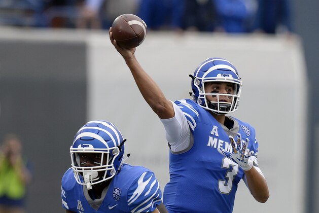Memphis quarterback Brady White (3) passes against Central Florida during the first half of an NCAA college football game Saturday, Oct. 13, 2018, in Memphis, Tenn. (AP Photo/Mark Zaleski)