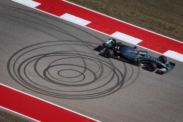 Lewis Hamilton of Great Britain driving the (44) Mercedes AMG Petronas F1 Team Mercedes W10 races during the first practice sessoion for the F1 Grand Prix of USA at Circuit of The Americas in Austin, Texas on November 01, 2019. (Photo by Mark RALSTON / AFP) (Photo by MARK RALSTON/AFP via Getty Images)