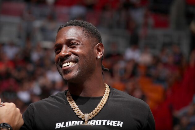MIAMI, FL - OCTOBER 23: Celebrity Antonio Brown attends the game between the Miami Heat and the Memphis Grizzlies on October 23, 2019 at American Airlines Arena in Miami, Florida. NOTE TO USER: User expressly acknowledges and agrees that, by downloading and or using this Photograph, user is consenting to the terms and conditions of the Getty Images License Agreement. Mandatory Copyright Notice: Copyright 2019 NBAE (Photo by Issac Baldizon/NBAE via Getty Images)