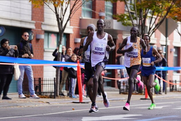 NEW YORK, NY - NOVEMBER 3: Mens Elite leaders Albert Korir of Kenia, Tamirat Tola of Ethopia, Geoffrey Kamworor of Kenia and Girma Bekele Gebre of Ethiopia in Harlem during 2019 TCS New York City Marathon in New York City on November 3, 2019 in New York City. (Photo by Michael Molzar/SEPA.Media /Getty Images)