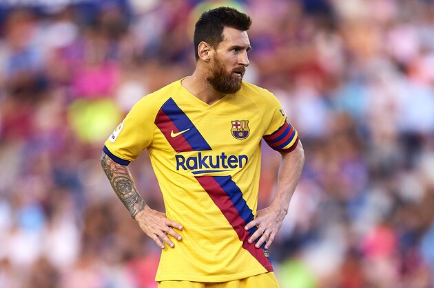 VALENCIA, SPAIN - NOVEMBER 02: Lionel Messi of FC Barcelona looks on during the Liga match between Levante UD  and FC Barcelona at Ciutat de Valencia on November 02, 2019 in Valencia, Spain. (Photo by Quality Sport Images/Getty Images)