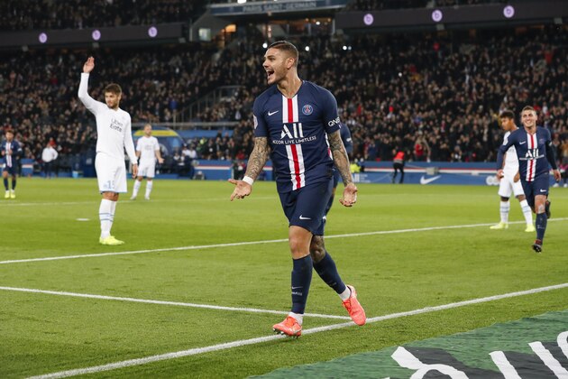 PARIS, FRANCE - OCTOBER 27: Mauro Icardi #18 of Paris Saint-Germain celebrates his goal during the Ligue 1 match between Paris Saint-Germain and Olympique Marseille at Parc des Princes on October 27, 2019 in Paris, France. (Photo by Catherine Steenkeste/Getty Images)