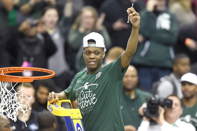 WASHINGTON, DC - MARCH 31:  Cassius Winston #5 of the Michigan State Spartans cuts the net after the East Regional game of the 2019 NCAA Men's Basketball Tournament against the Duke Blue Devils at Capital One Arena on March 29, 2019 in Washington, DC.  (Photo by Mitchell Layton/Getty Images)